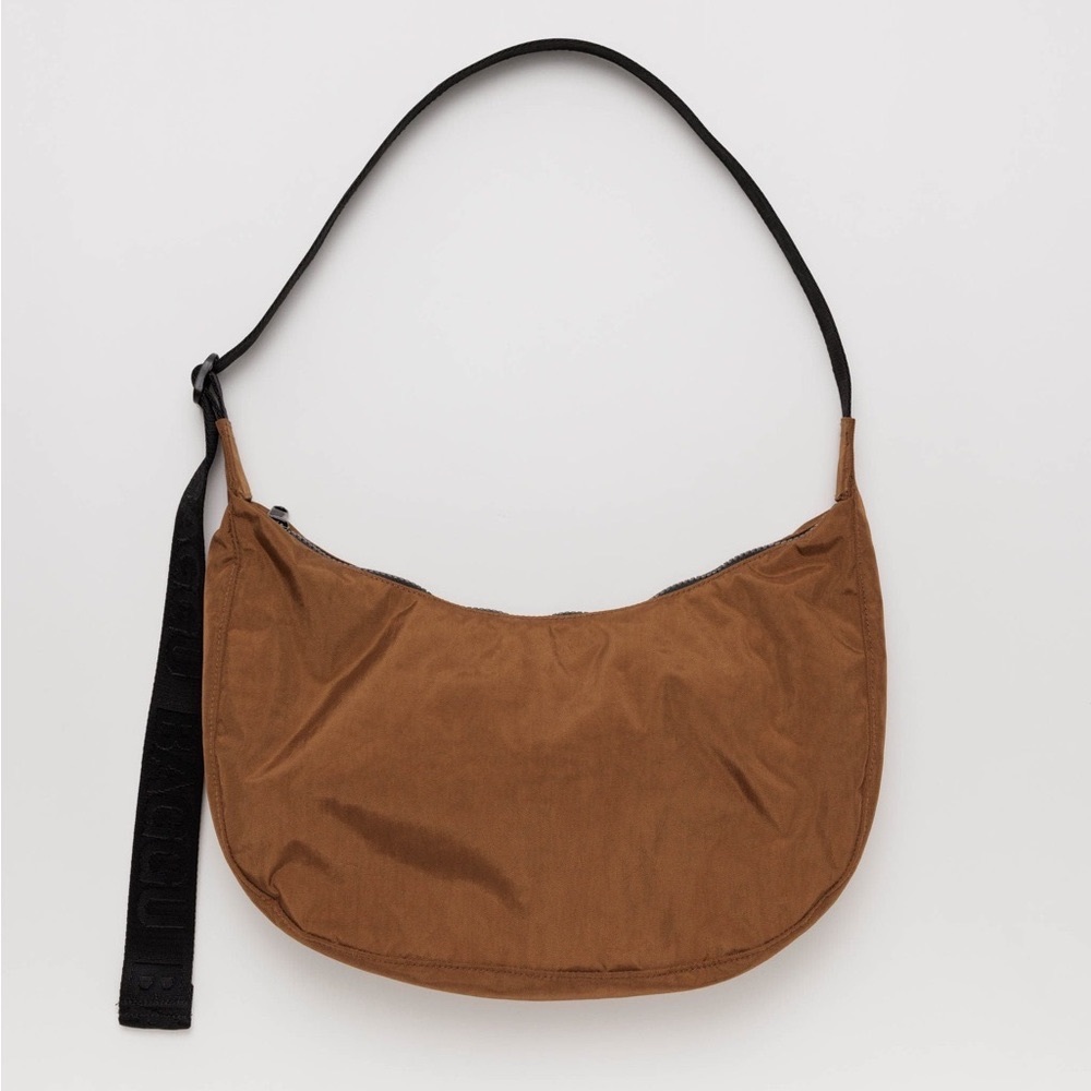 NWT Large Baggu Crescent in Brown
